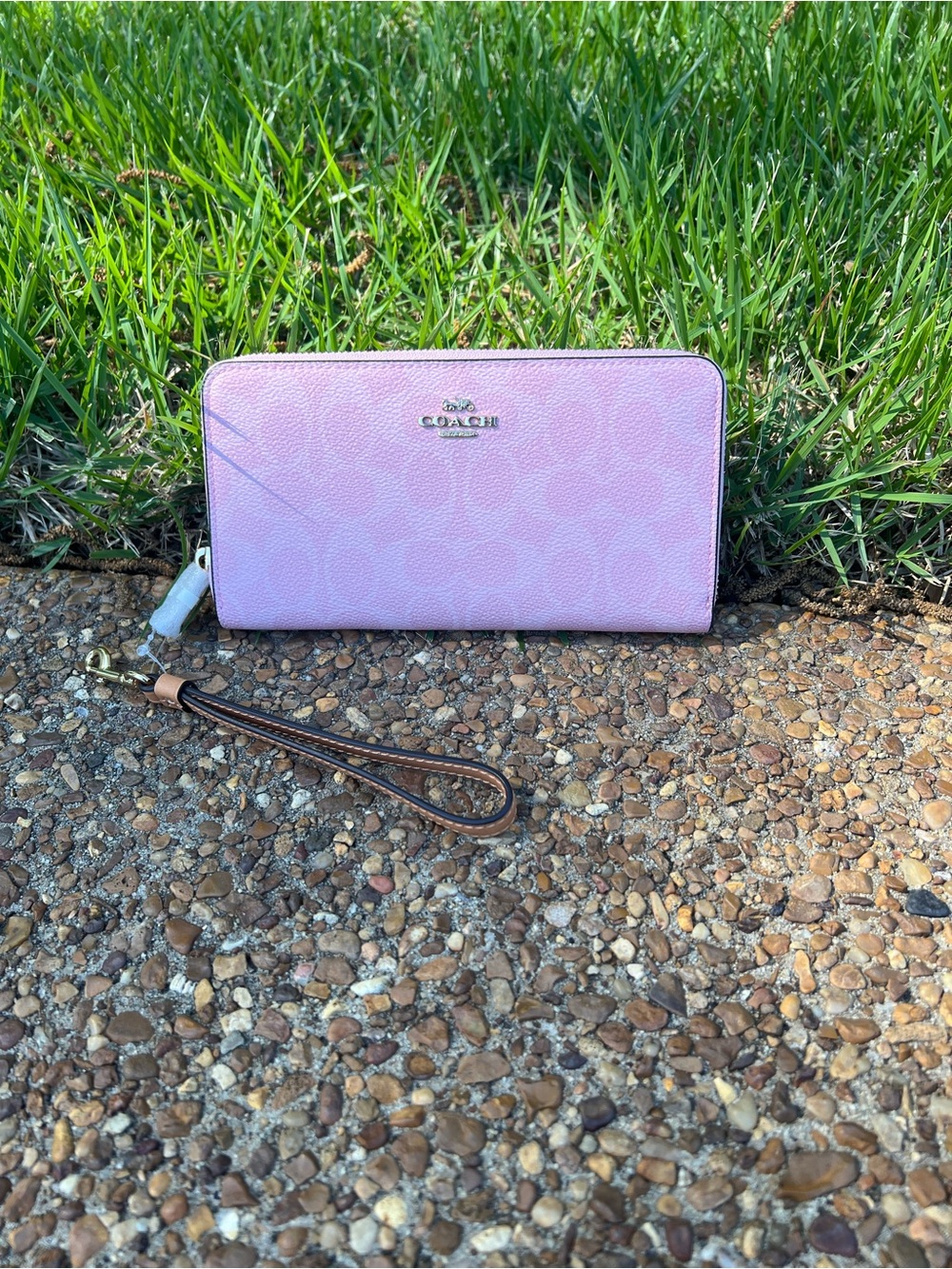 COACH POWDER PINK LONG ZIP AROUND WALLET In Signature Canvas CEC20